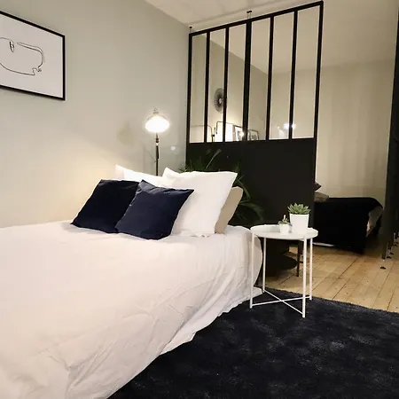 Apartment Paris-pere Lachaise Paris